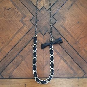 Chain necklace with ribbon and bow
